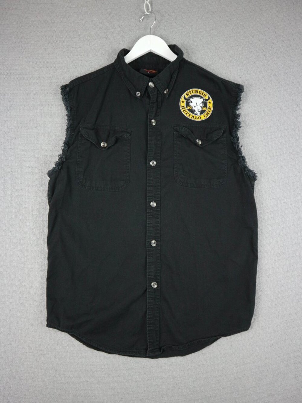 Hot Leathers Sturgis 2019 Buffalo Chip Sleeveless Denim Button Up Large Western